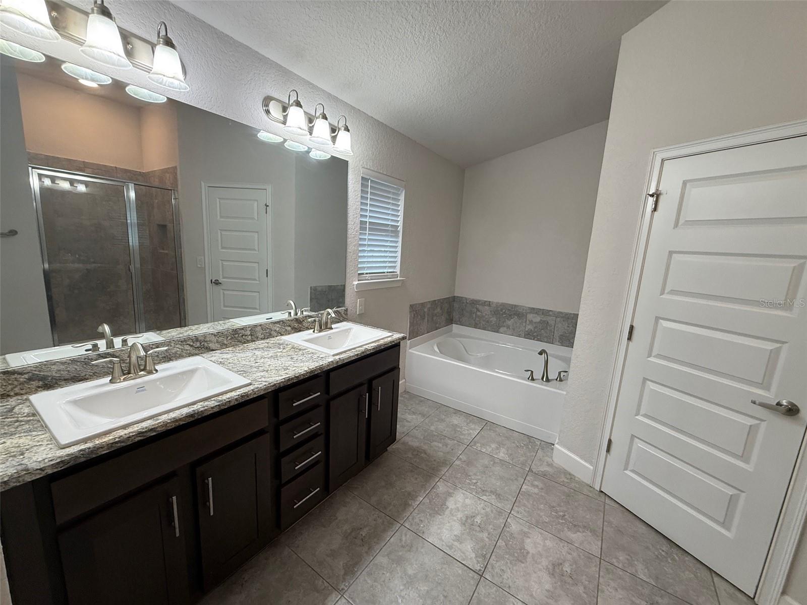 Image 9 of 16 For 15835 123rd Avenue