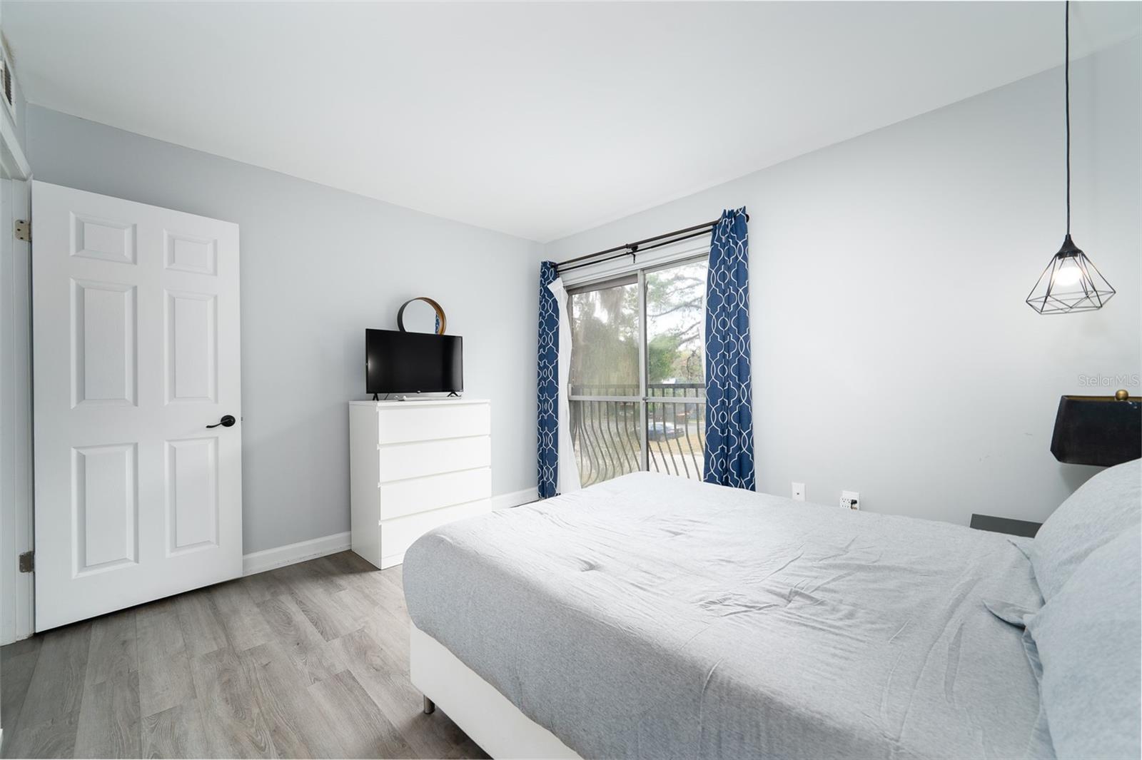 Image 17 of 22 For 1700 16th Court C25