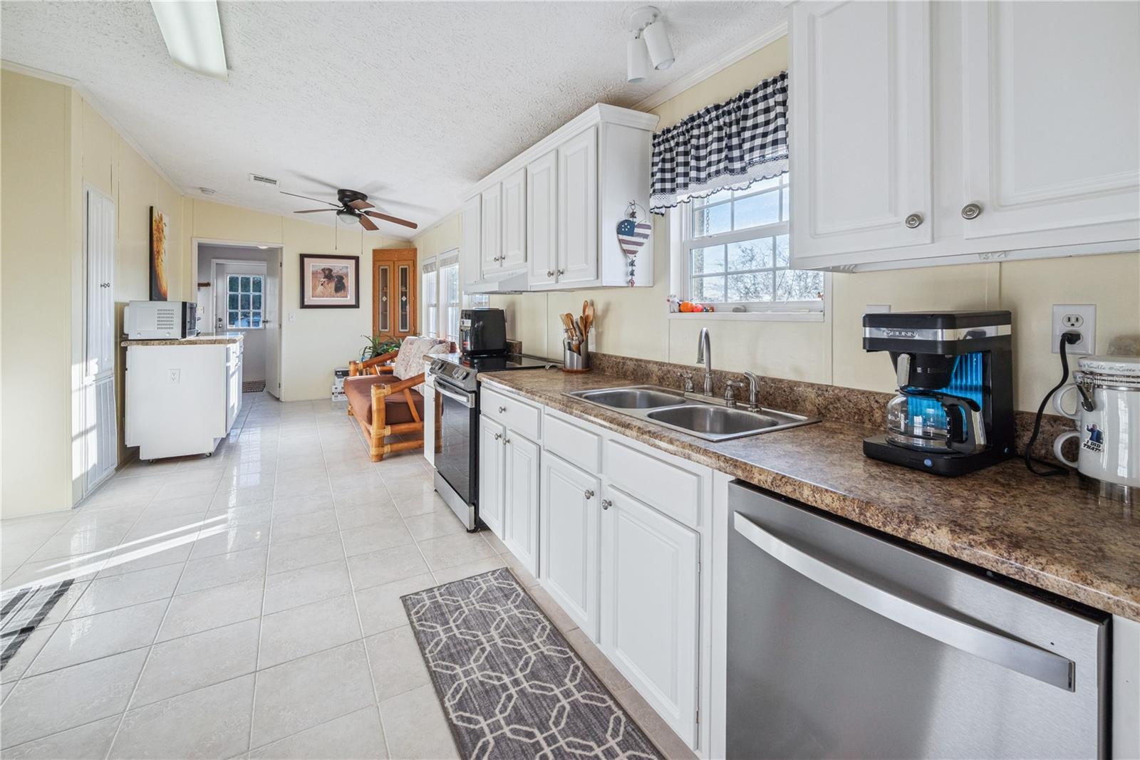 Image 17 of 97 For 18708 County Road 250