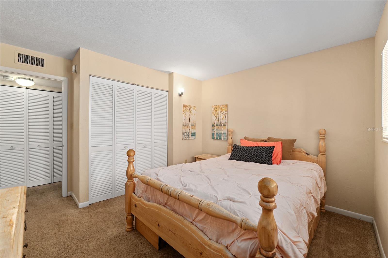 Image 19 of 62 For 401 39th Road 401c