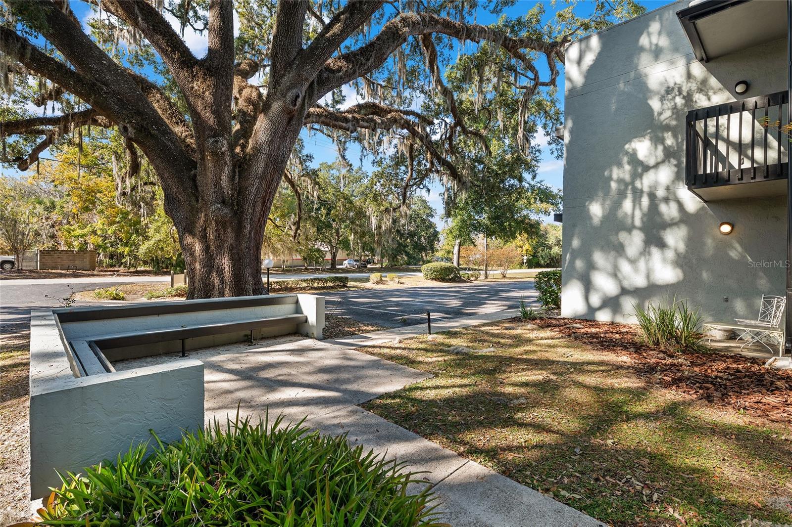 Image 35 of 62 For 401 39th Road 401c