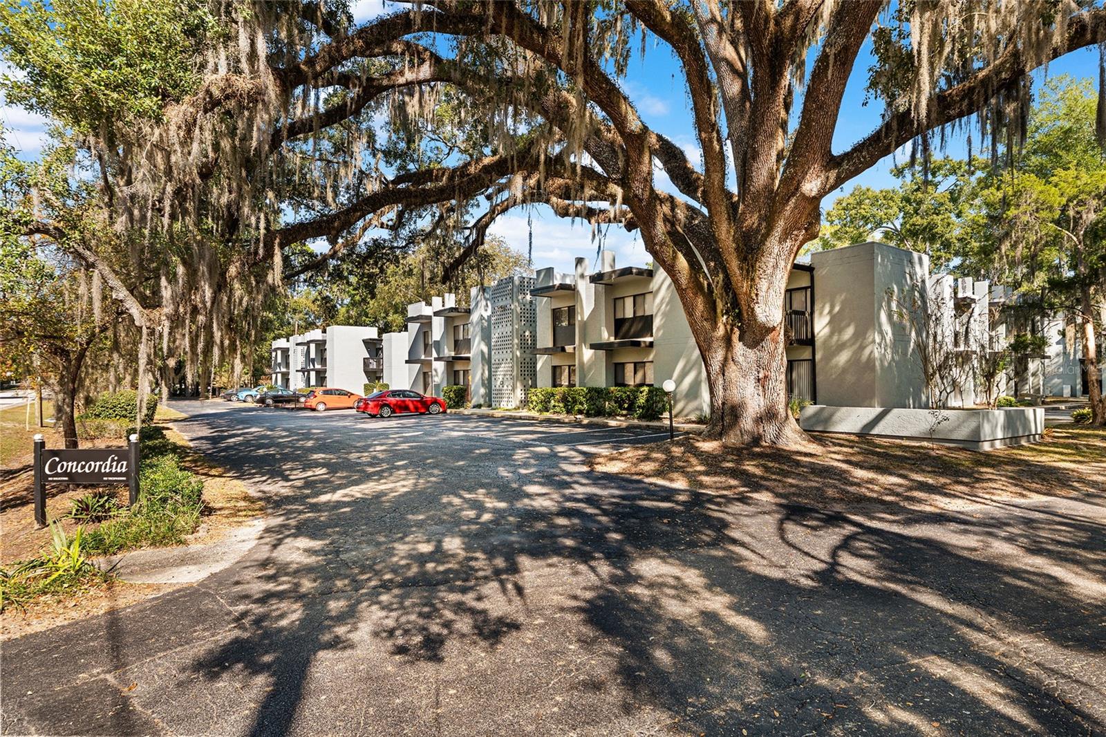 Image 47 of 62 For 401 39th Road 401c