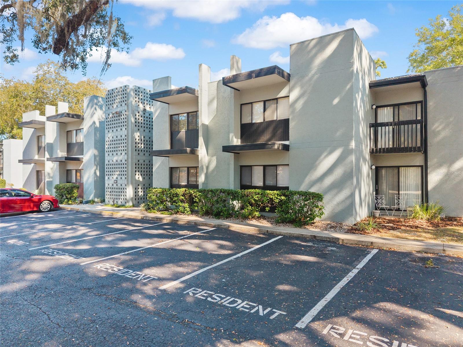 Image 49 of 62 For 401 39th Road 401c