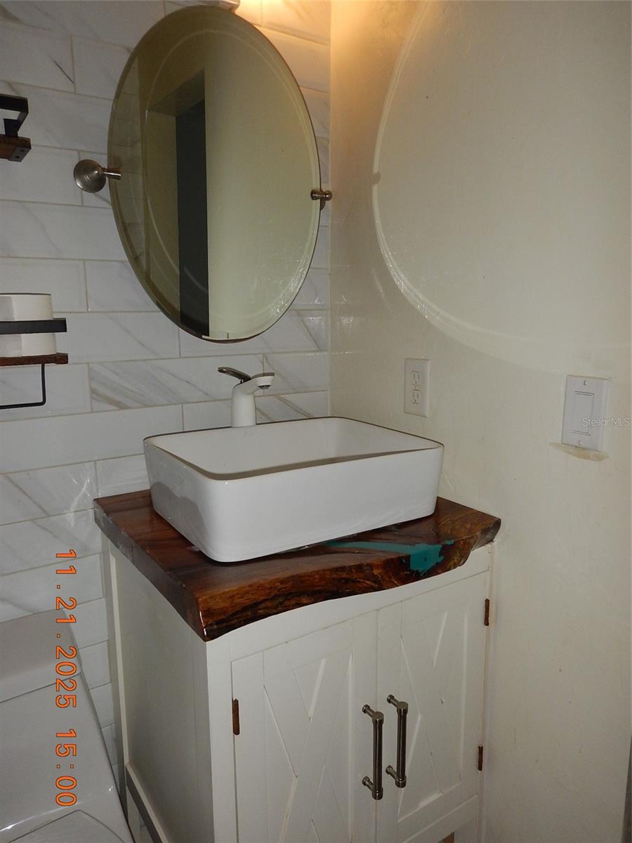 Image 13 of 37 For 2751 24th Place