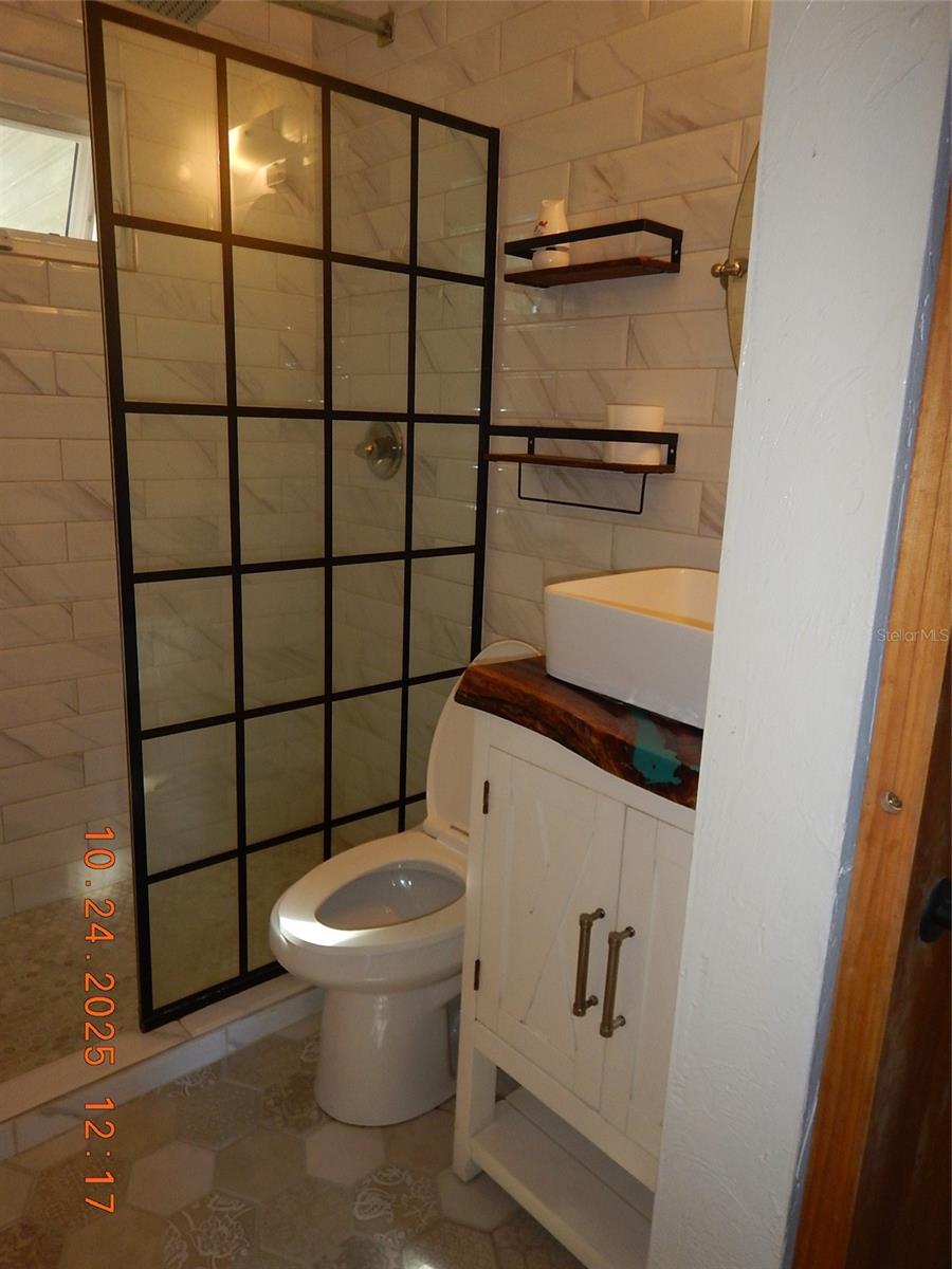 Image 14 of 37 For 2751 24th Place