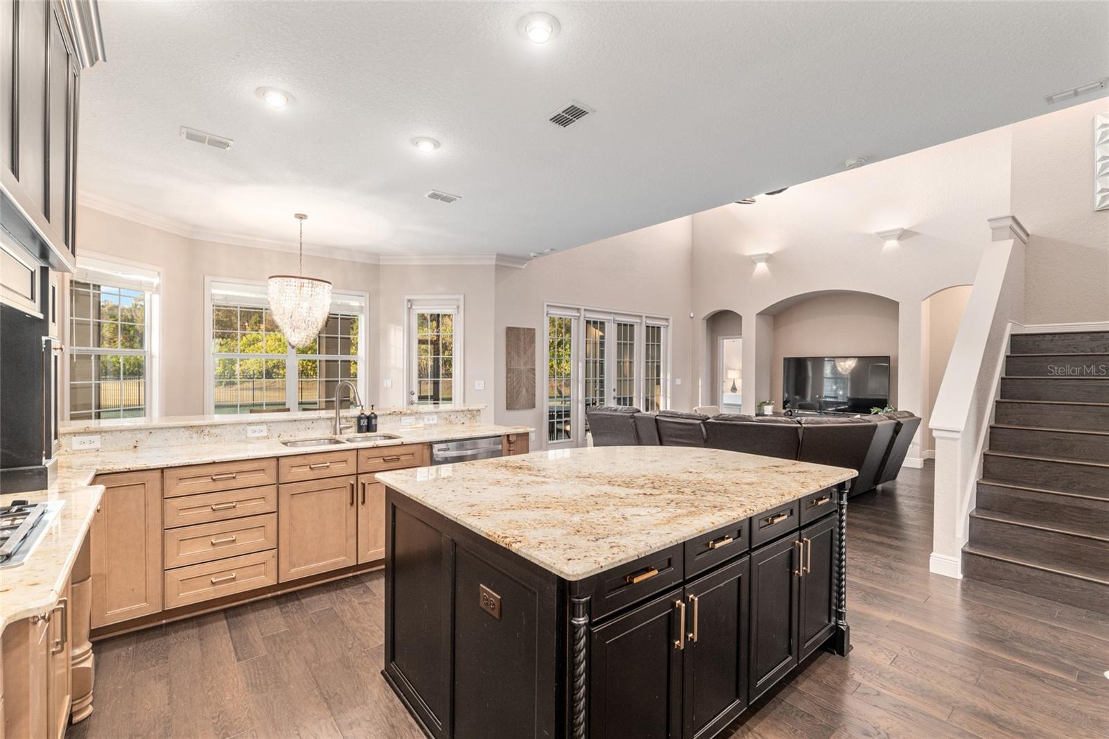 Image 17 of 76 For 4126 13th Terrace