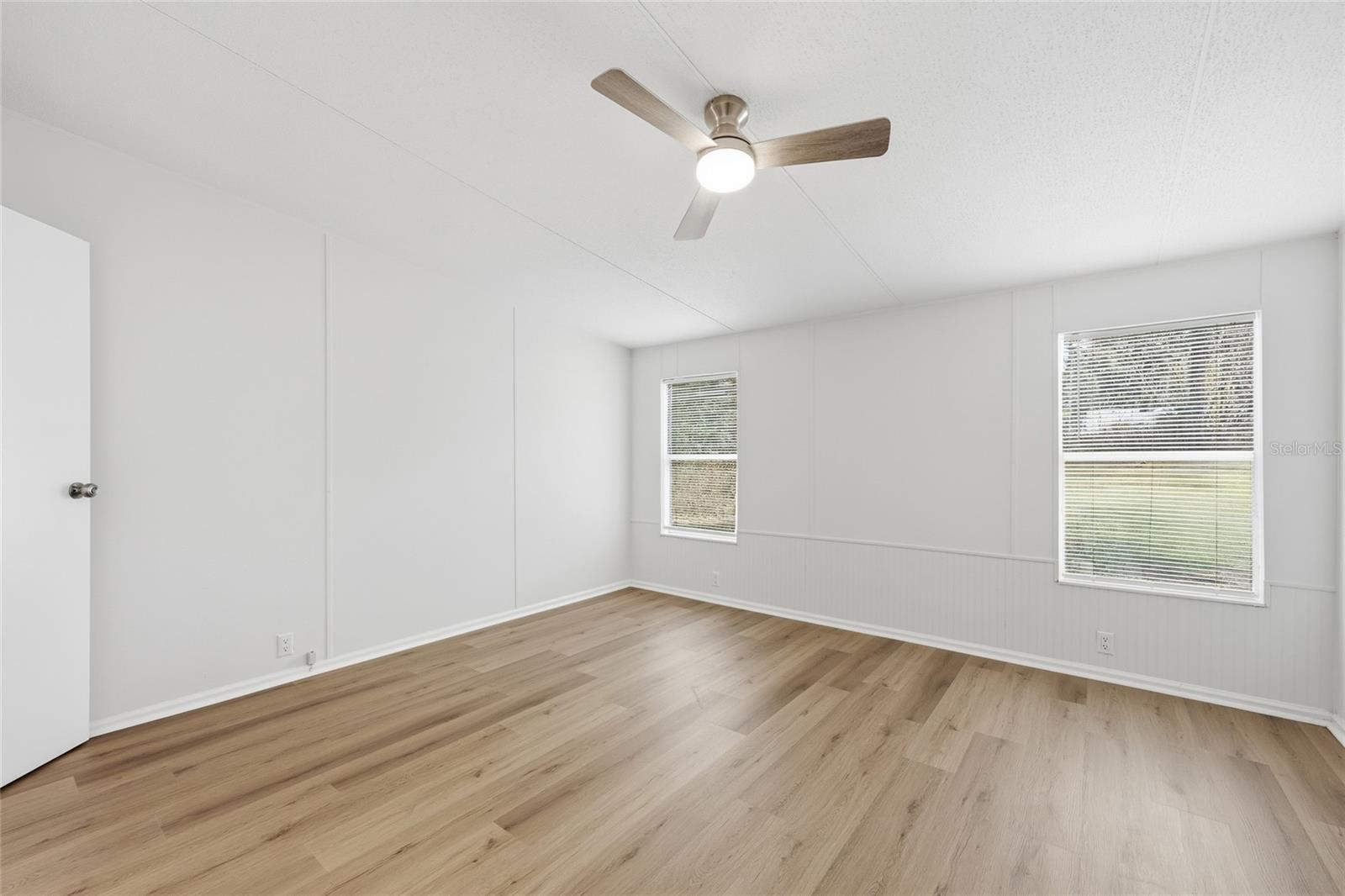 Image 22 of 43 For 5671 56th Way