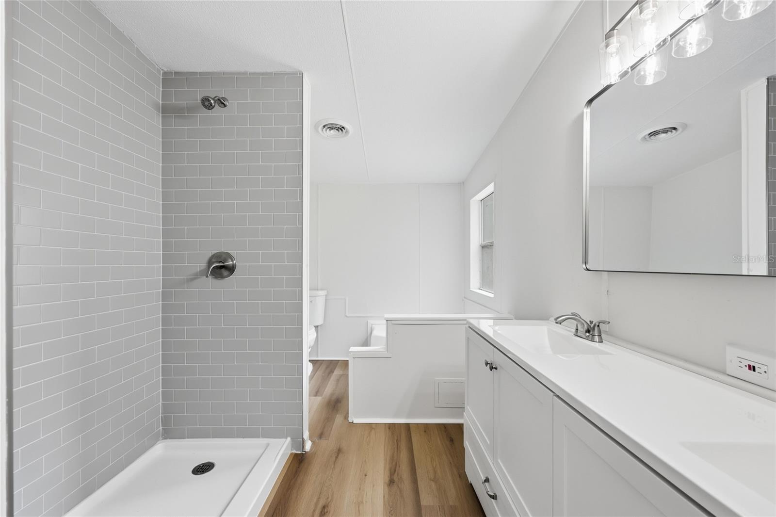 Image 25 of 43 For 5671 56th Way