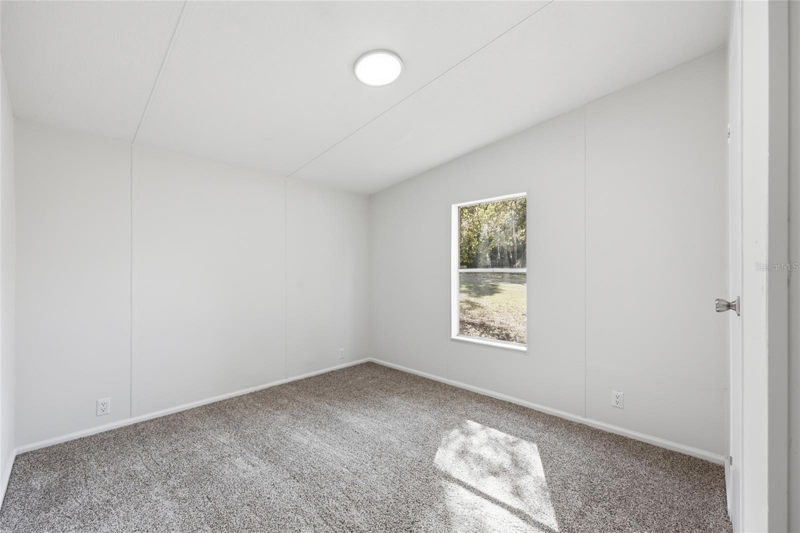 Image 27 of 43 For 5671 56th Way