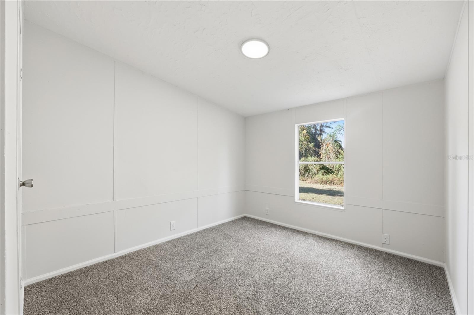 Image 29 of 43 For 5671 56th Way