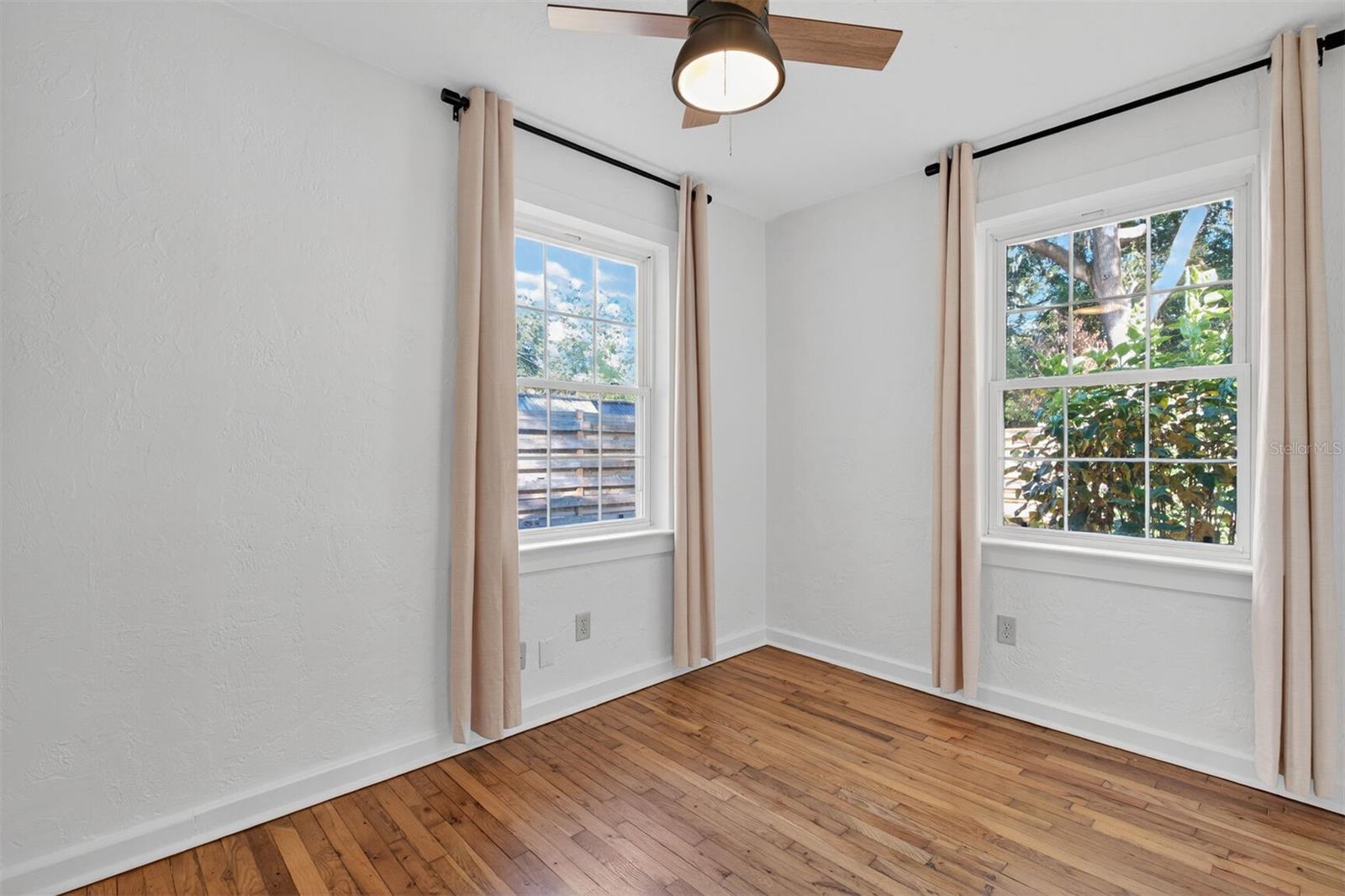 Image 10 of 32 For 1105 9th Street