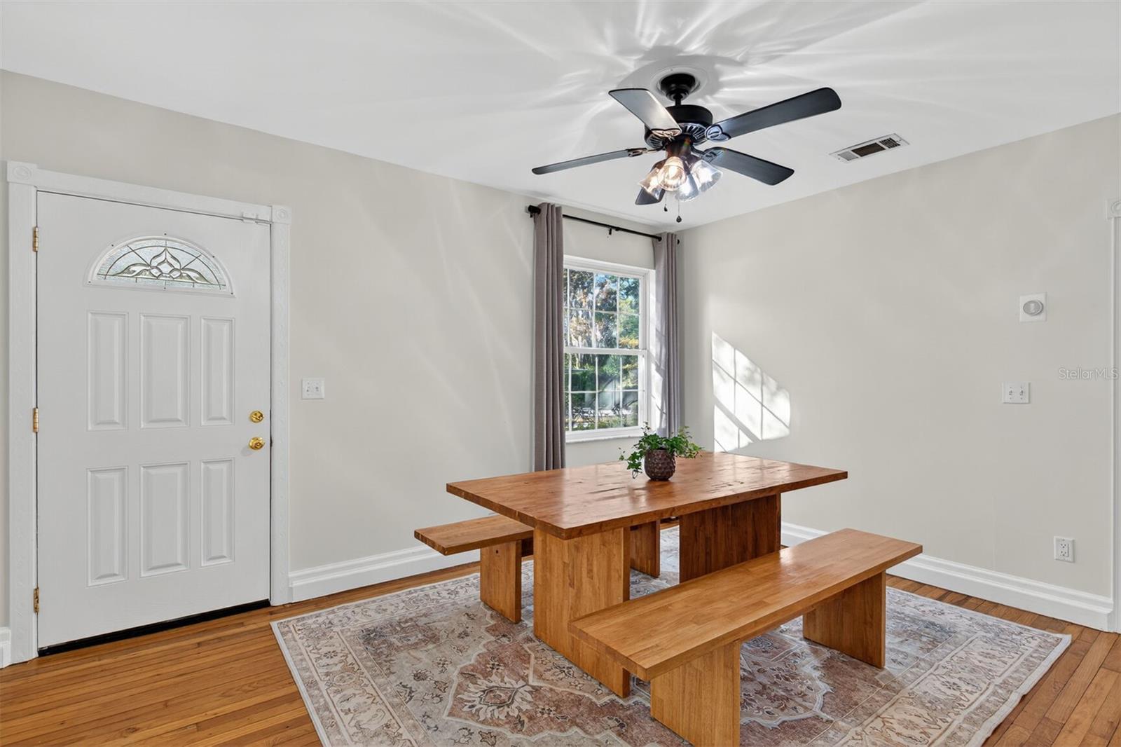 Image 2 of 32 For 1105 9th Street