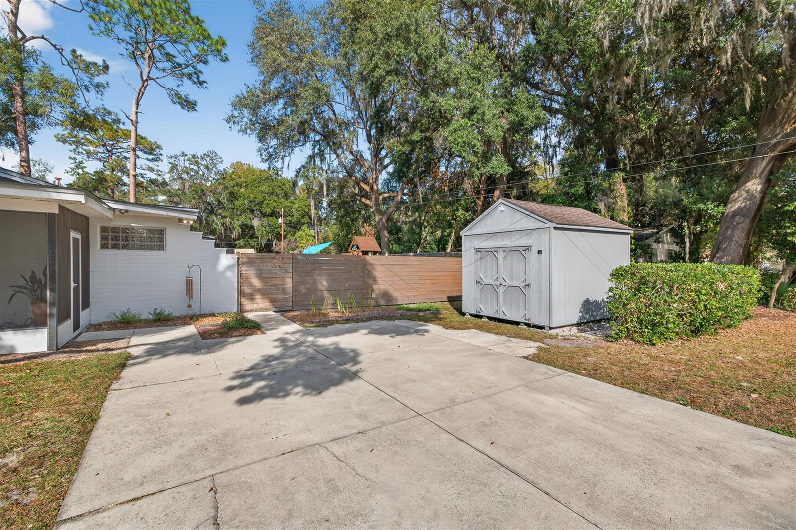 Image 22 of 32 For 1105 9th Street