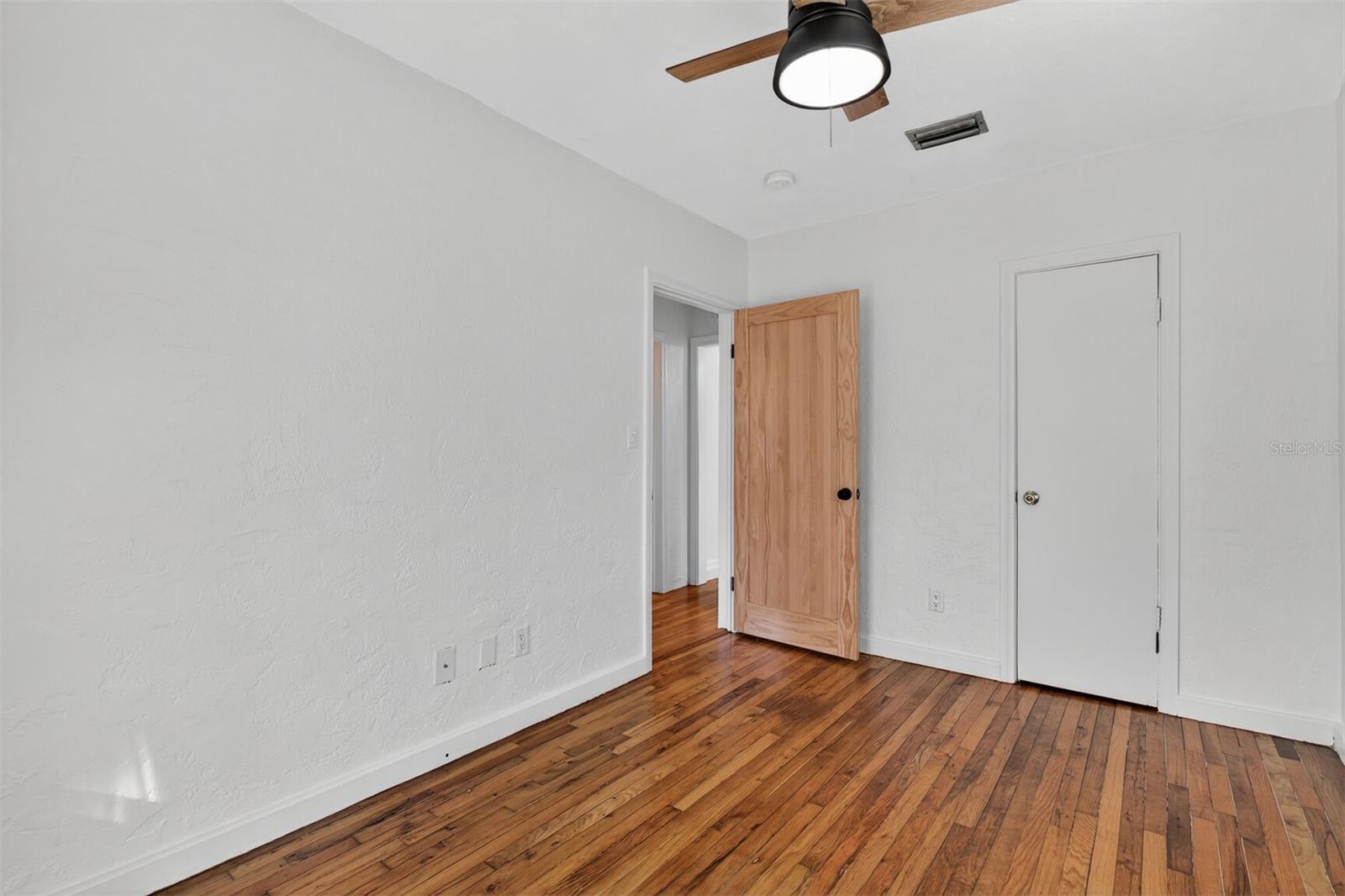 Image 8 of 32 For 1105 9th Street