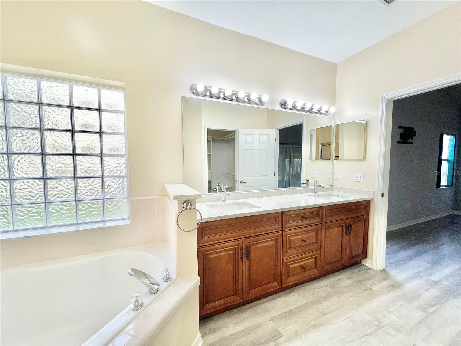 Image 19 of 55 For 4349 36th Street