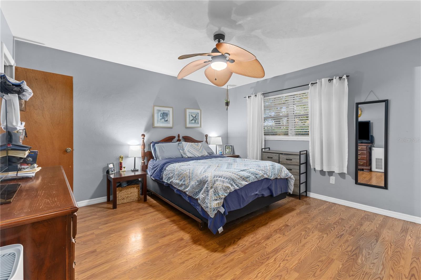 Image 16 of 25 For 5631 25th Terrace