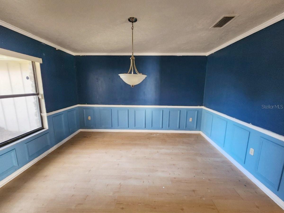 Image 6 of 14 For 11708 72nd Terrace