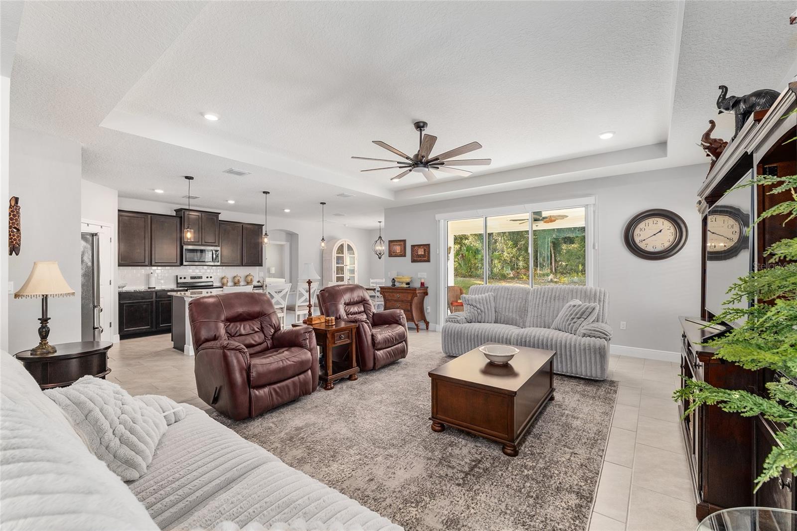 Image 14 of 74 For 5912 46th Drive