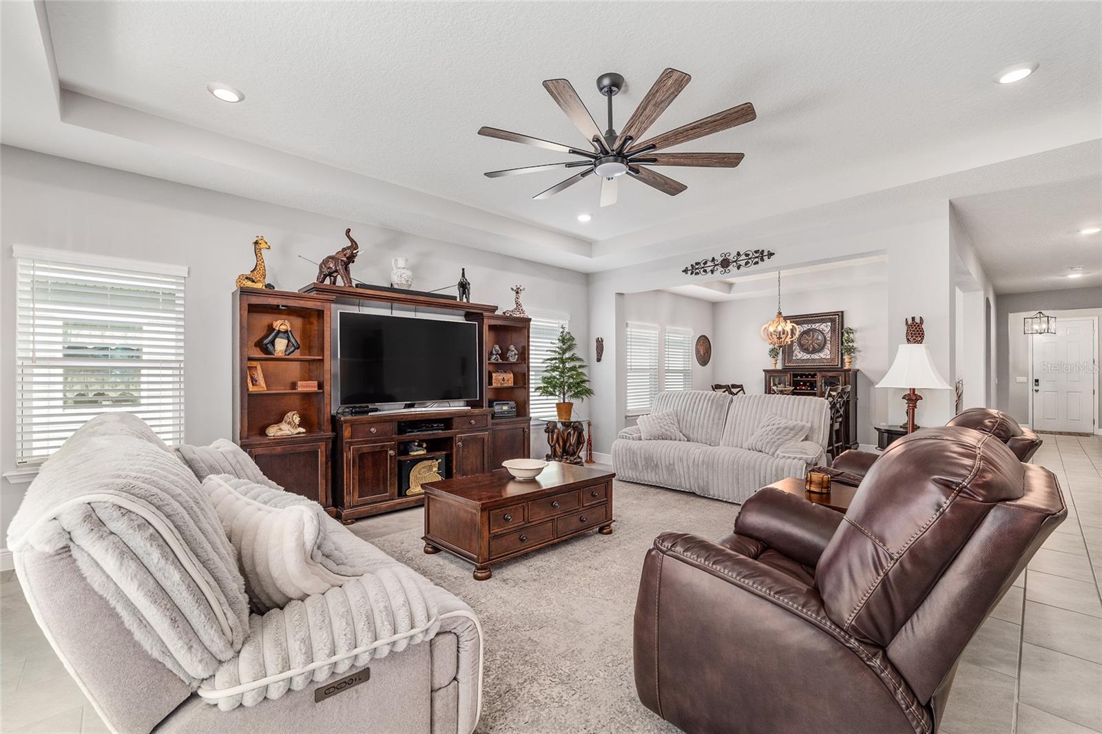 Image 15 of 74 For 5912 46th Drive