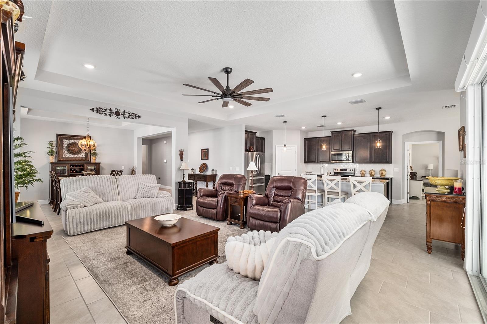 Image 16 of 74 For 5912 46th Drive