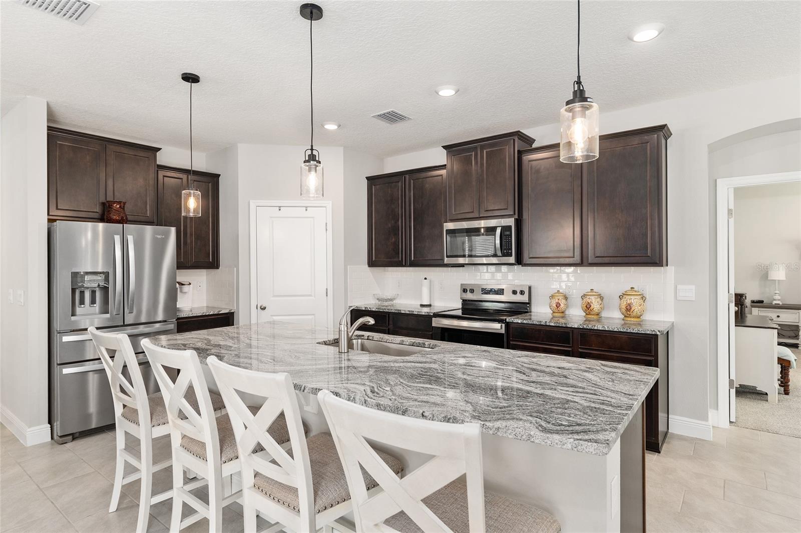 Image 22 of 74 For 5912 46th Drive