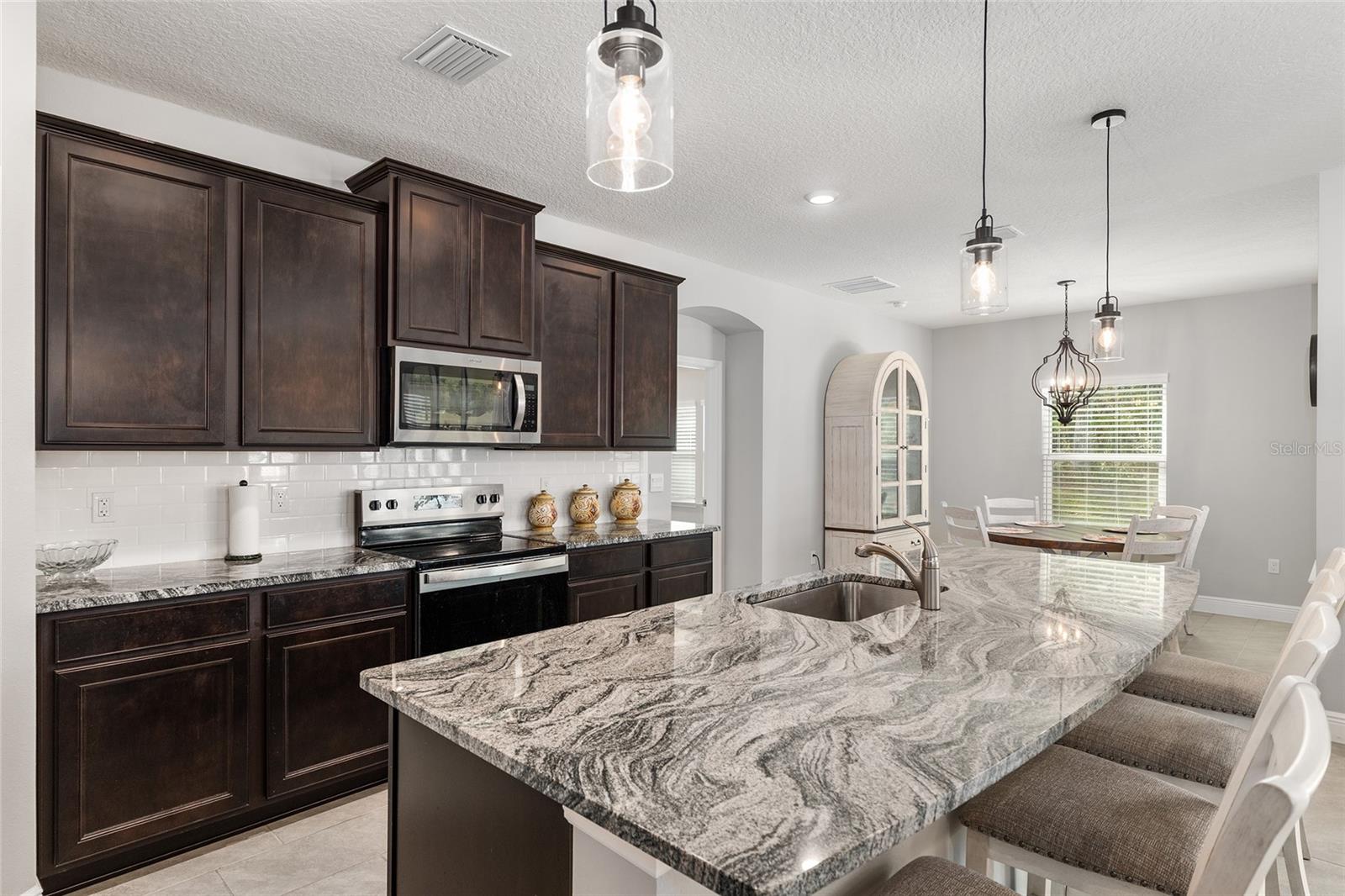 Image 25 of 74 For 5912 46th Drive