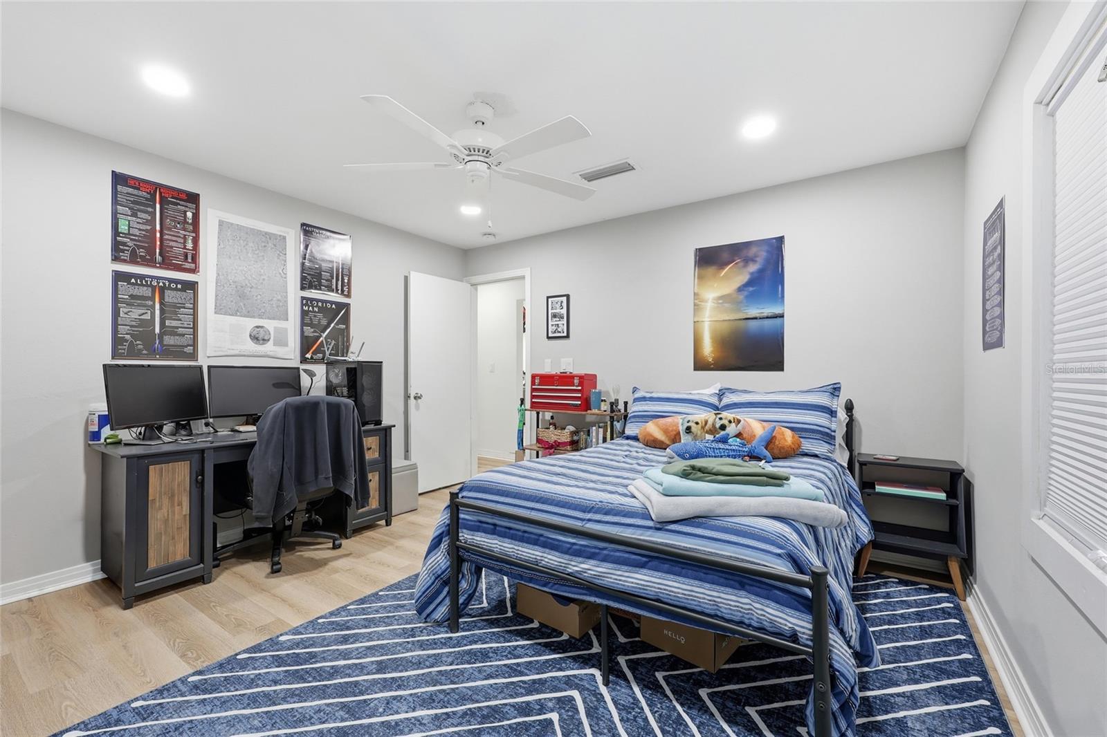 Image 16 of 31 For 1417 17th St