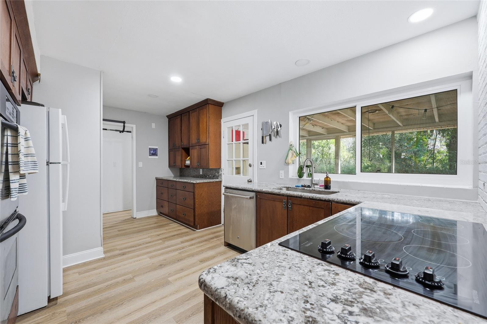 Image 9 of 31 For 1417 17th St