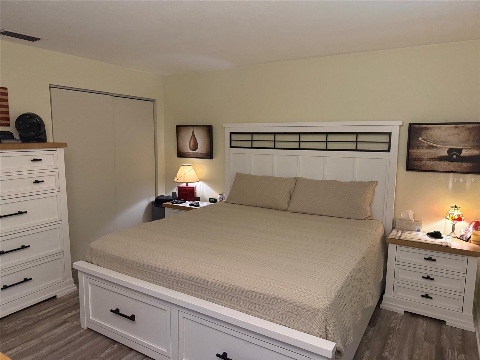 Image 15 of 22 For 1101 19th Place