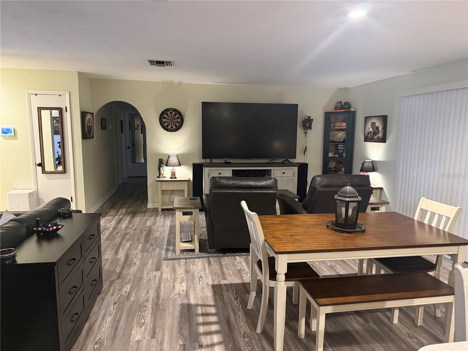 Image 7 of 22 For 1101 19th Place