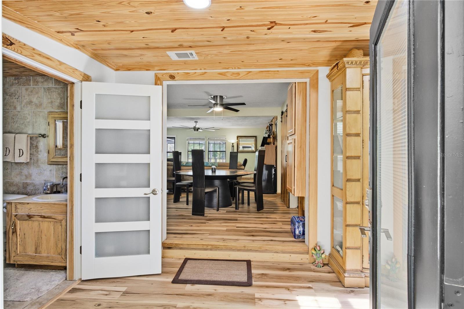 Image 30 of 67 For 521 838th Street