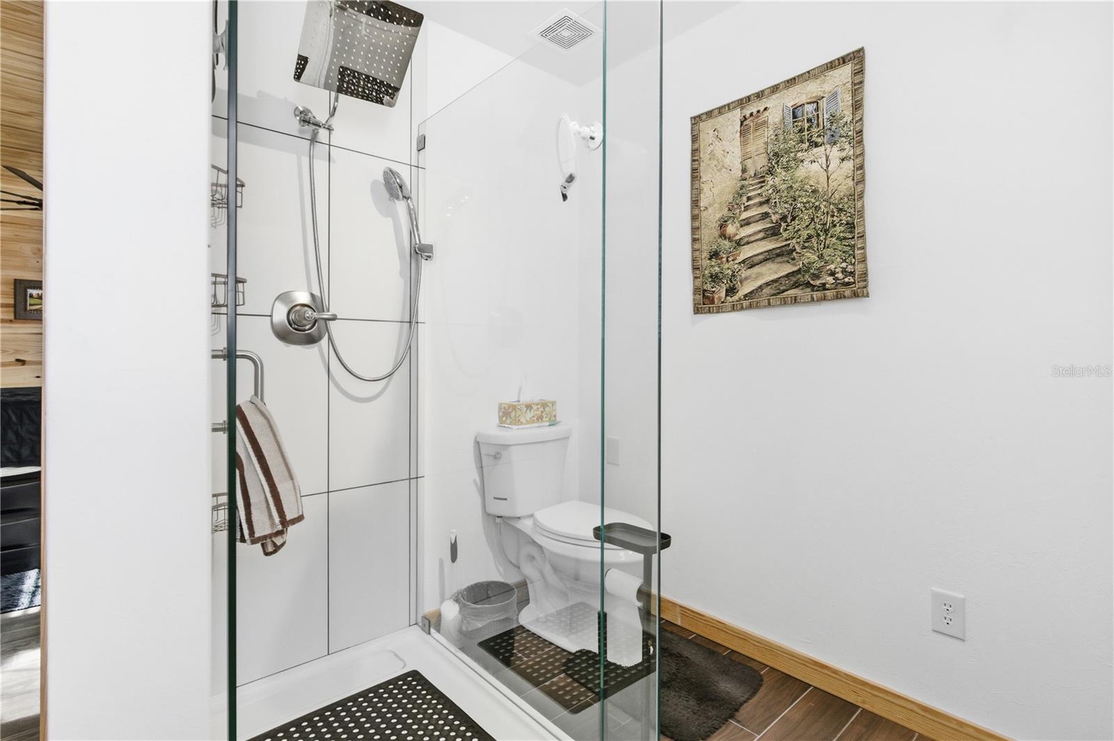 Image 42 of 67 For 521 838th Street