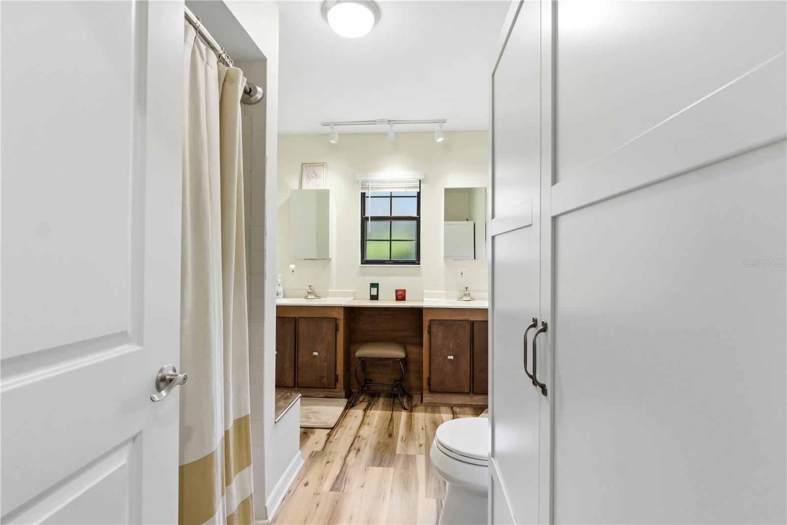 Image 57 of 67 For 521 838th Street