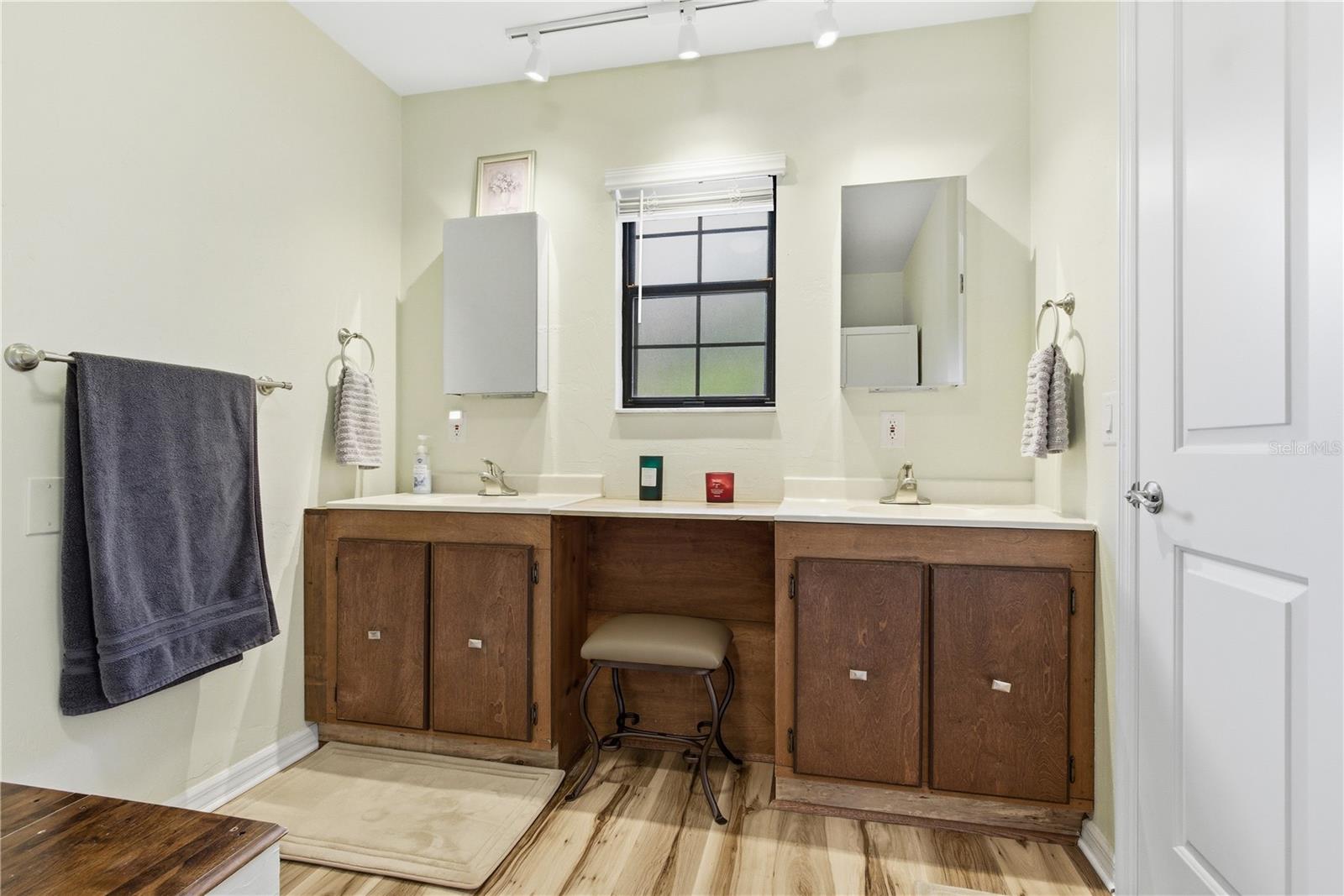 Image 58 of 67 For 521 838th Street