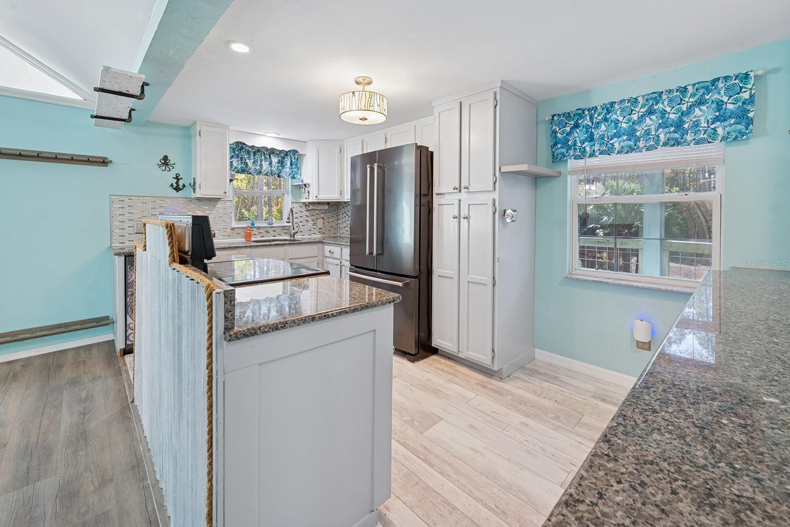 Image 29 of 43 For 259 373 Street