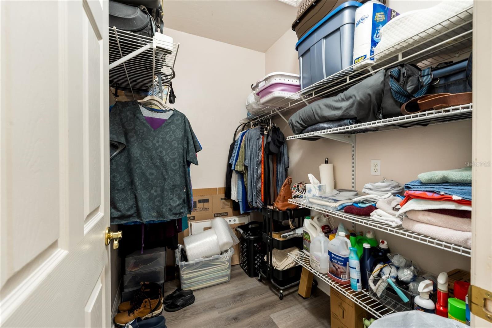 Image 23 of 40 For 10510 28th Place