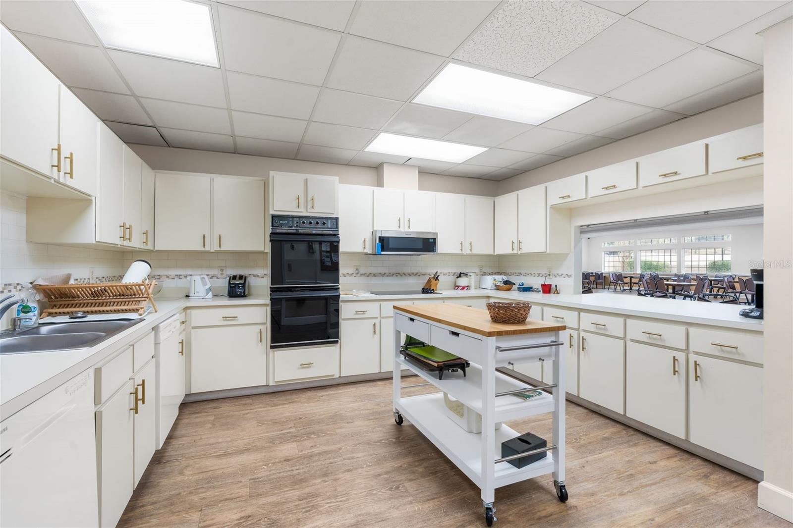 Image 37 of 40 For 10510 28th Place