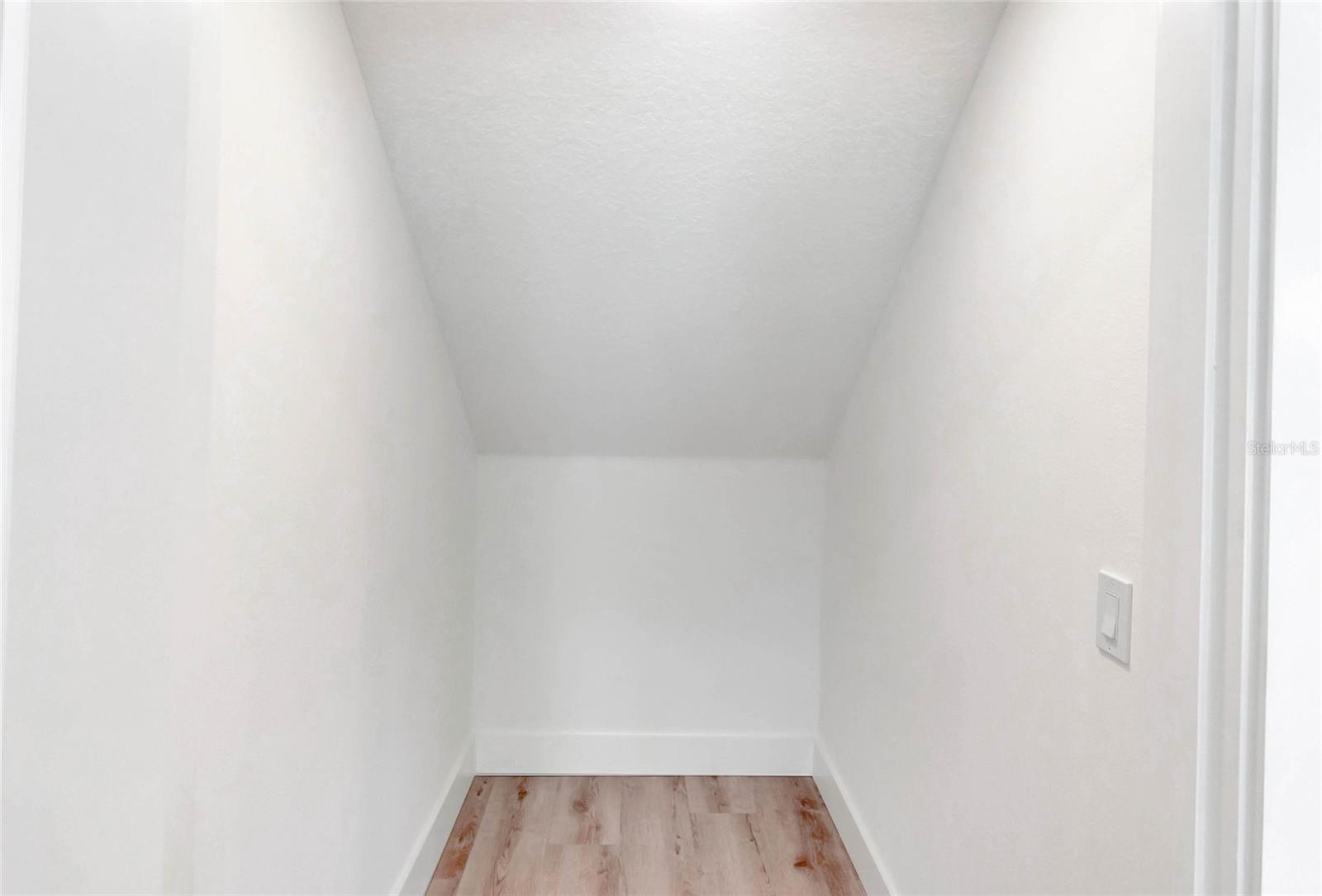 Image 13 of 34 For 16171 243rd Way