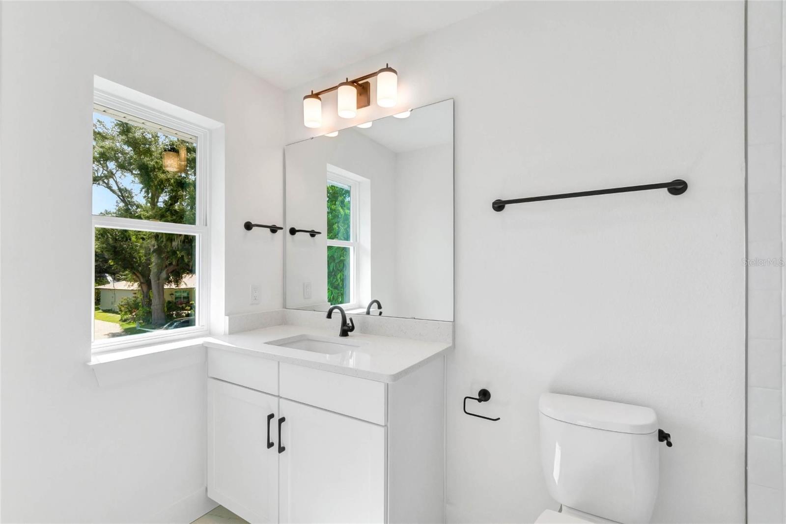 Image 21 of 34 For 16171 243rd Way