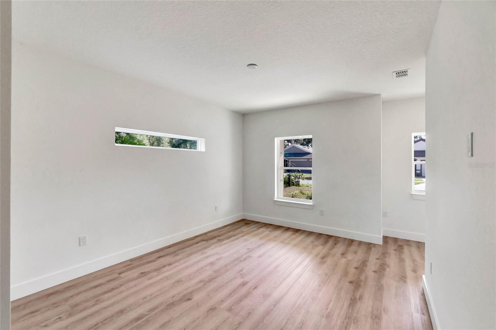 Image 25 of 34 For 16171 243rd Way