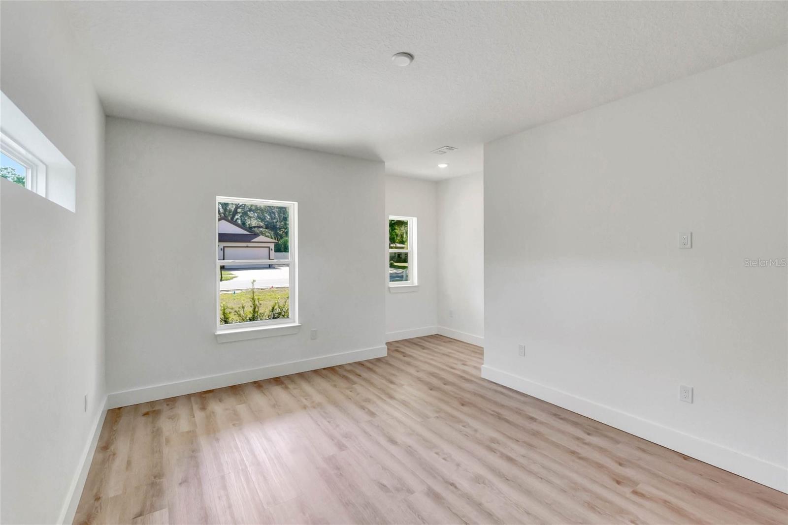 Image 26 of 34 For 16171 243rd Way