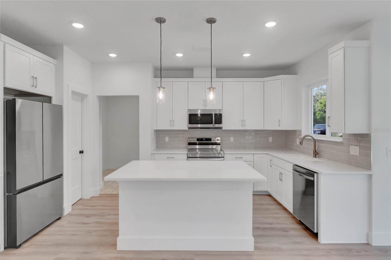 Image 5 of 34 For 16171 243rd Way