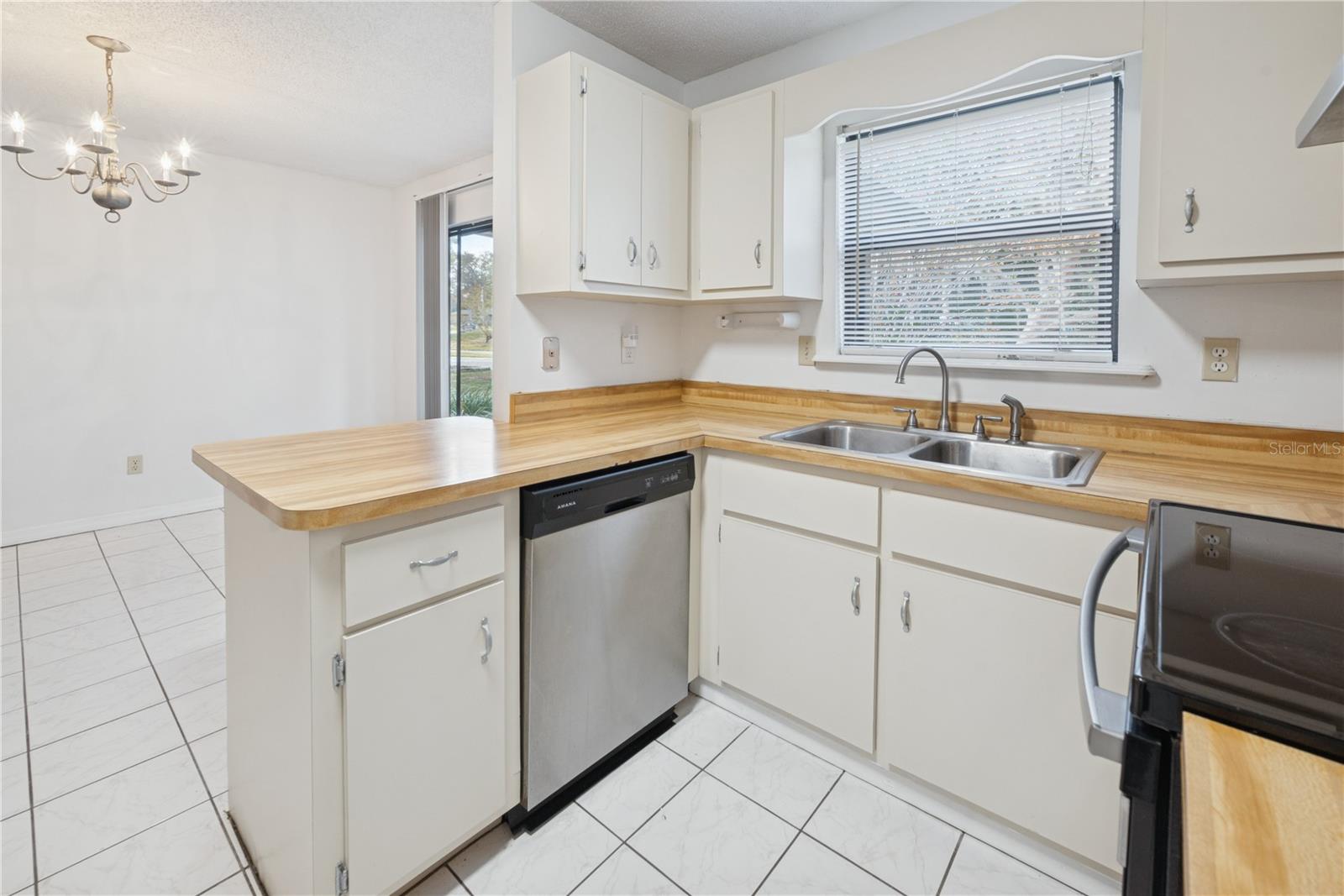 Image 14 of 41 For 2701 10th Street 101