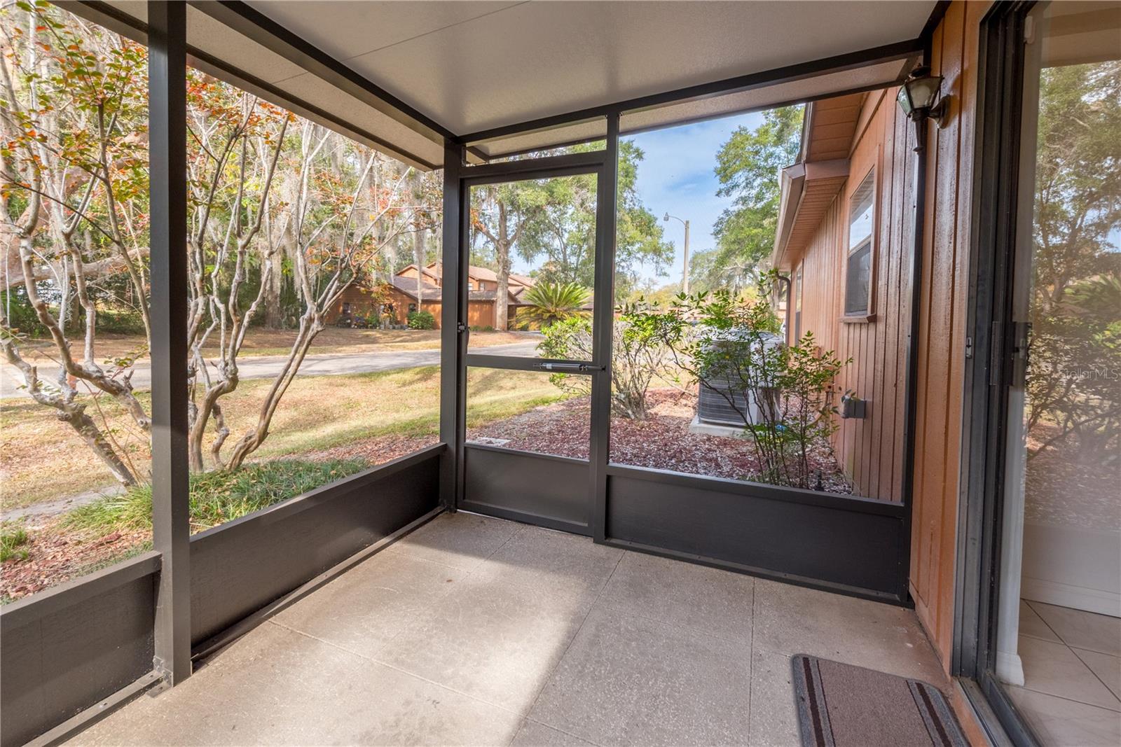 Image 31 of 41 For 2701 10th Street 101