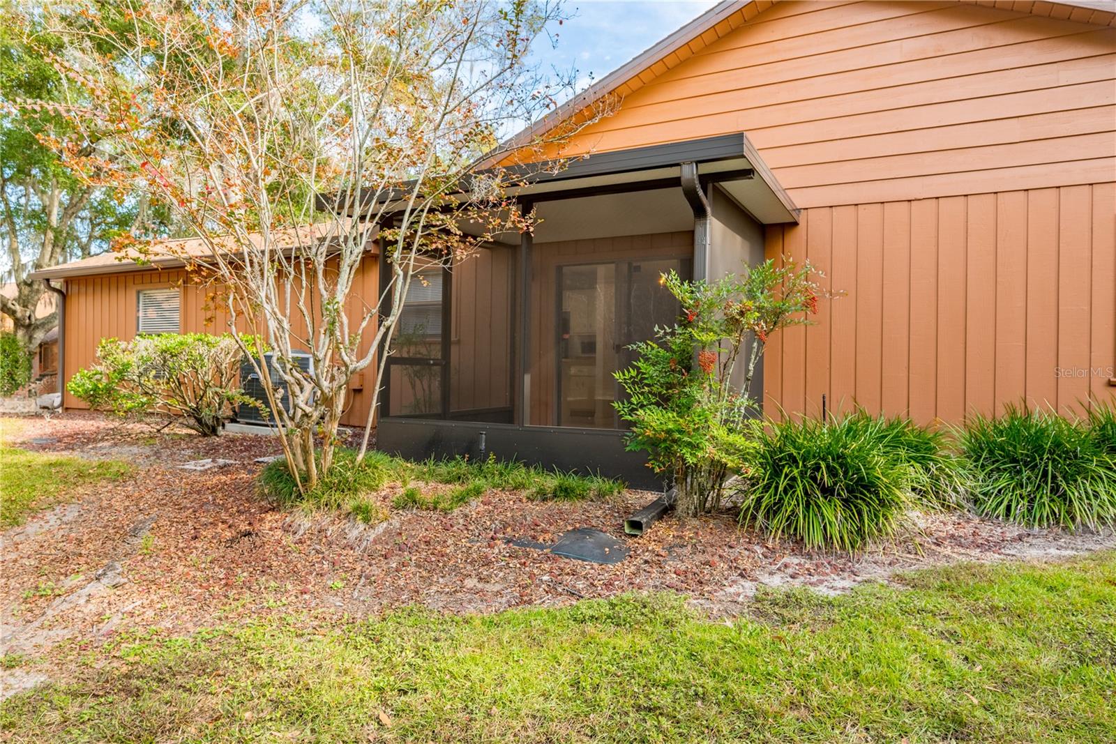 Image 32 of 41 For 2701 10th Street 101