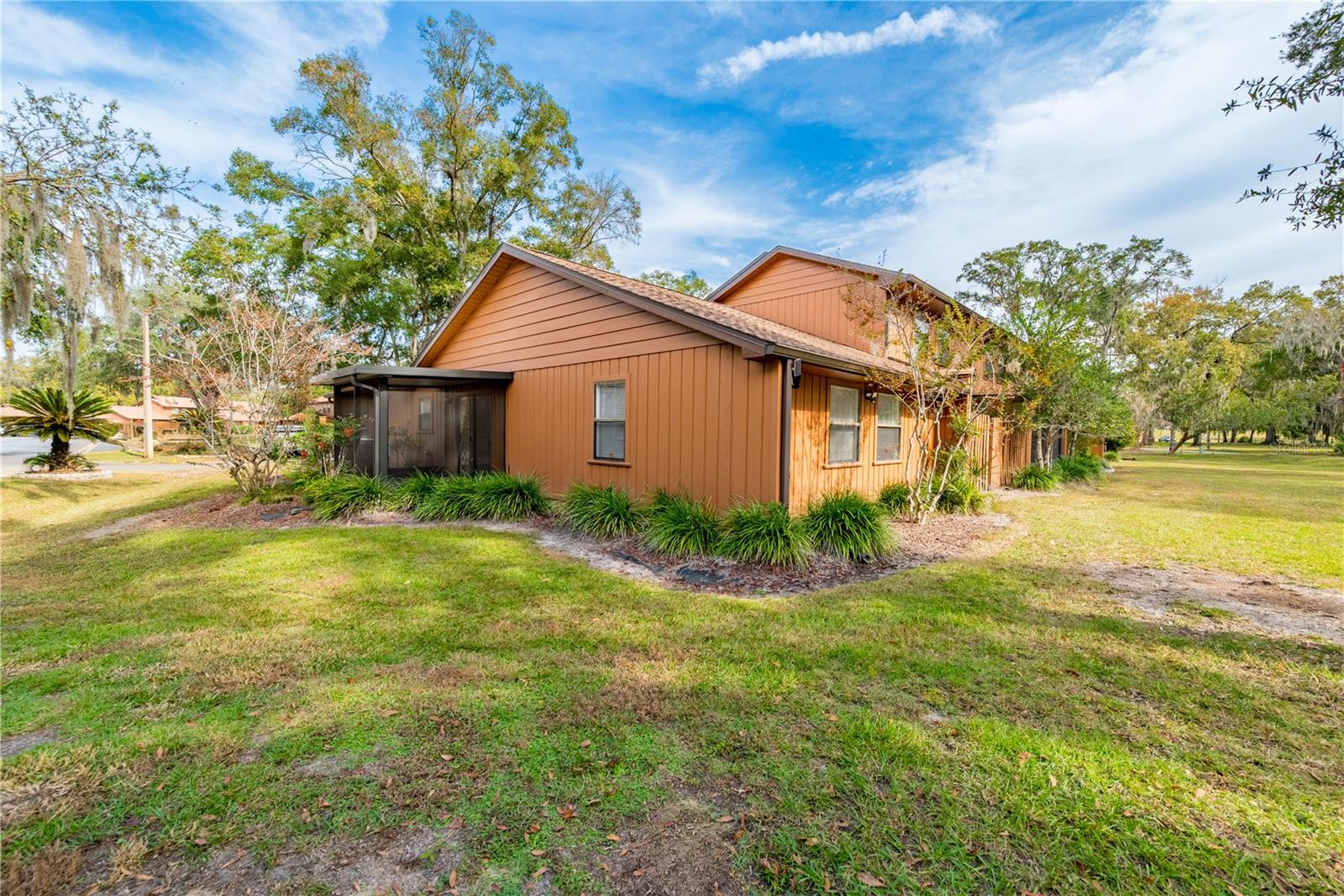 Image 33 of 41 For 2701 10th Street 101