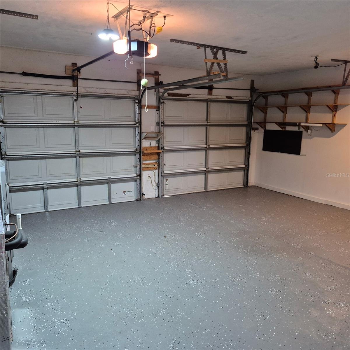 Image 33 of 44 For 7915 Breezy Point Road W