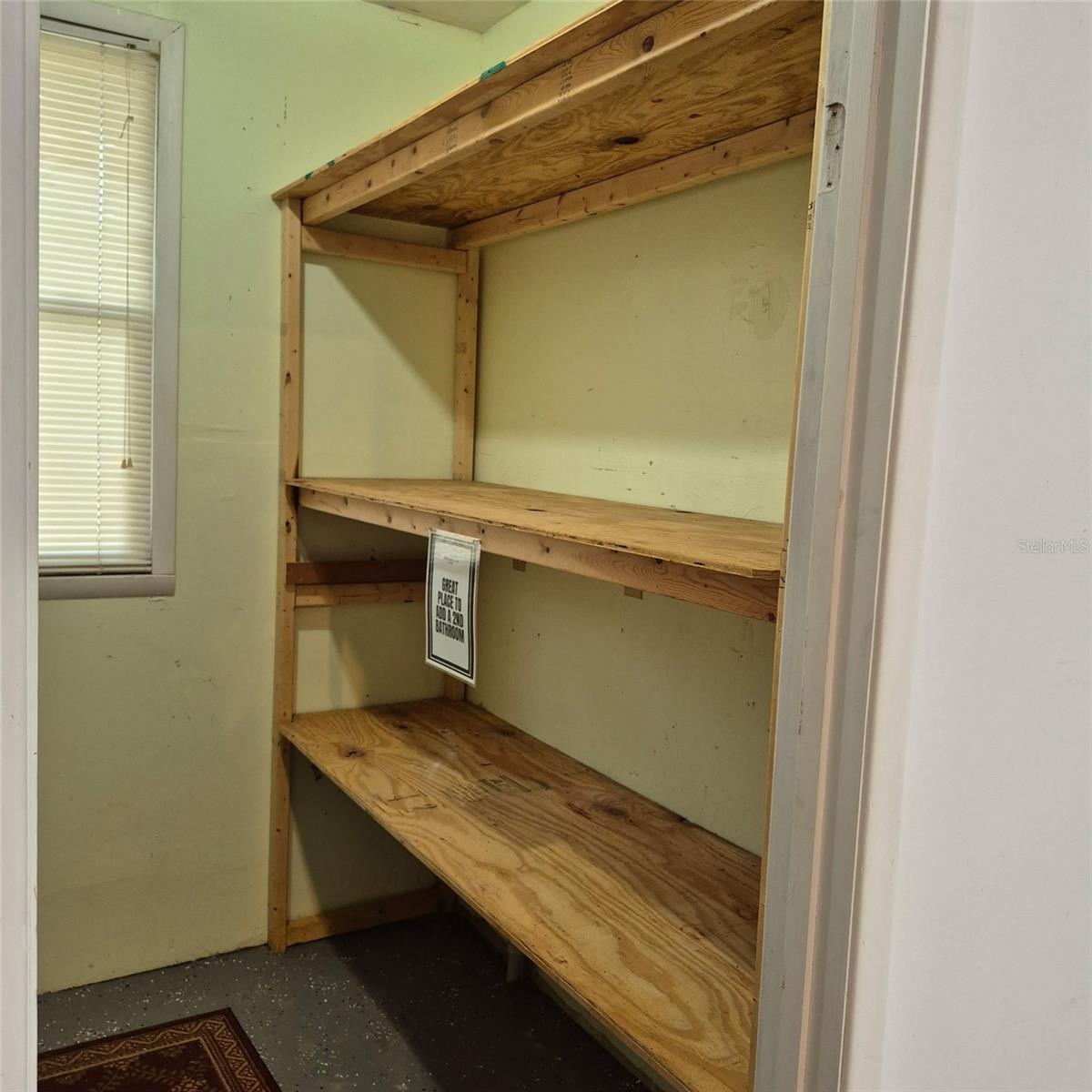 Image 37 of 44 For 7915 Breezy Point Road W