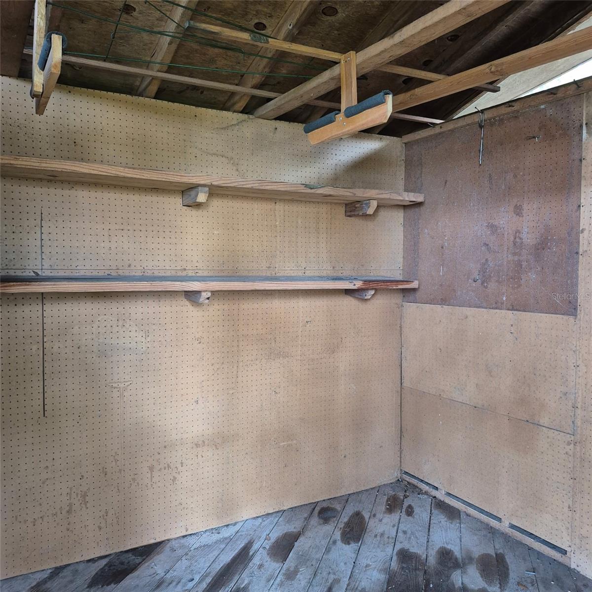 Image 39 of 44 For 7915 Breezy Point Road W