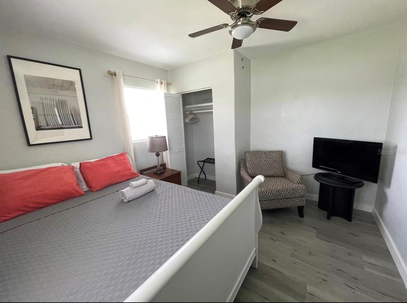 Image 14 of 15 For 16900 Lincoln Street